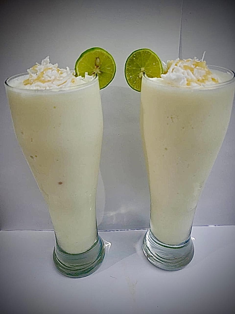 Limonada de coco cremosa