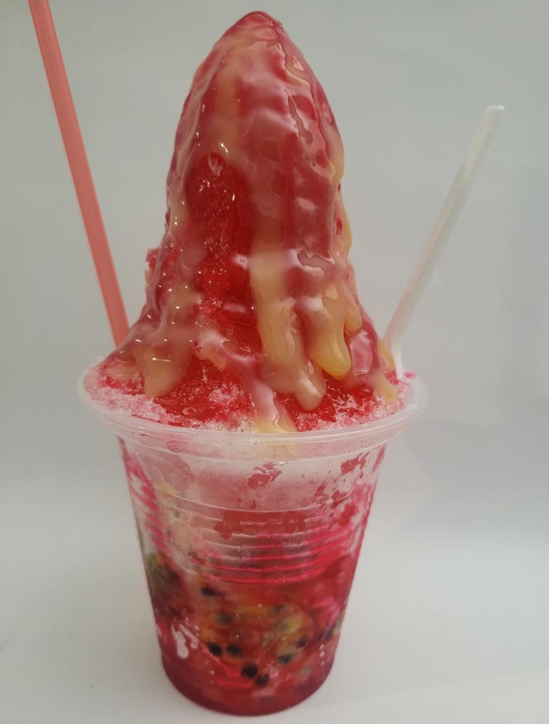Súper raspado con melao de frutos rojos